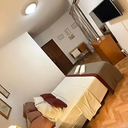 Quarto em Acomodações Particulares Suítes Happy Lisboa