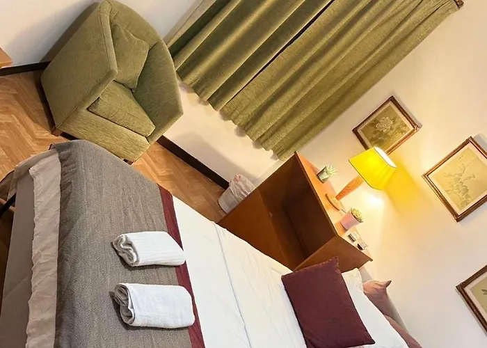 Quarto em Acomodações Particulares Suítes Happy Lisboa