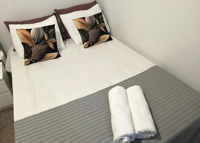 Quarto em Acomodações Particulares Suítes Happy *